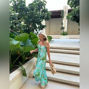Elegant Green Patterned Maxi Dress